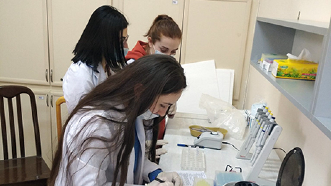 The-faculty-of-Biology-participates-in-international-programs