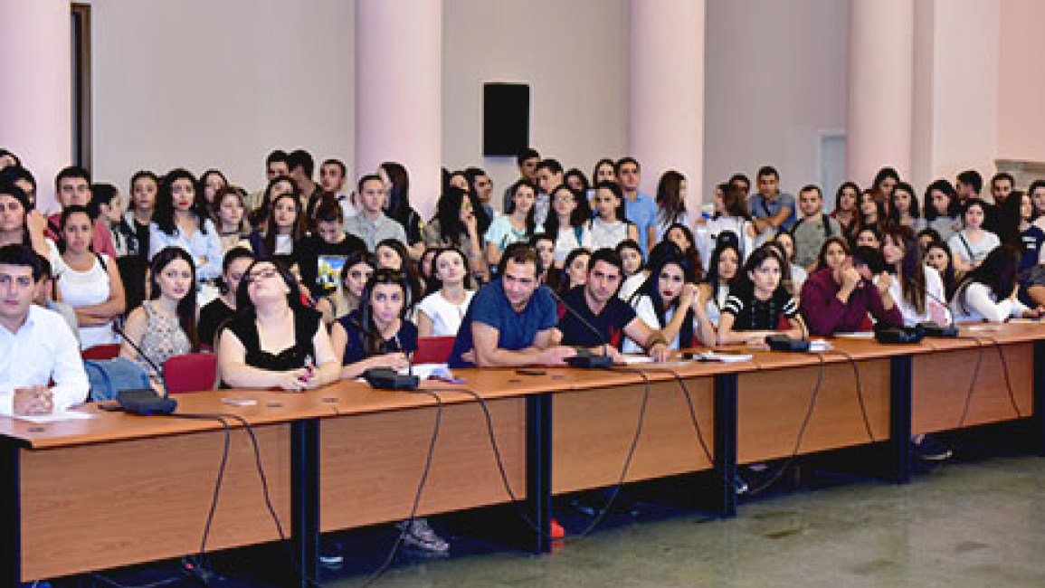 Discussions-about-faculty-of-international-relations