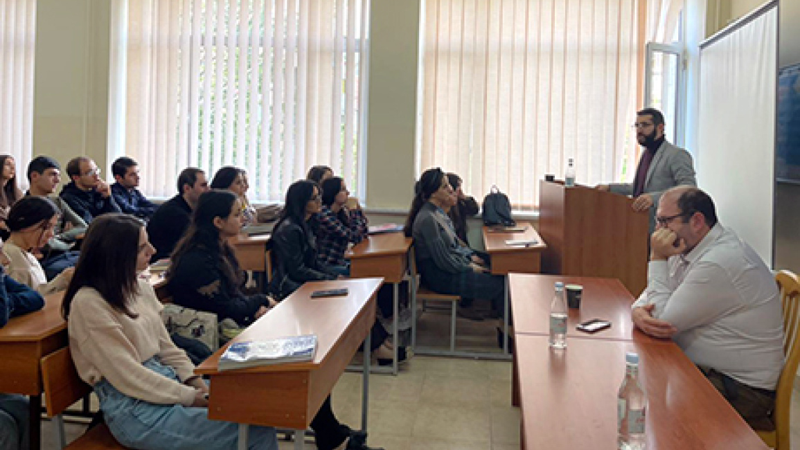 Panel-discussions-at-YSU