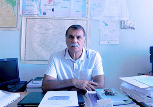 Professor-talks-about-Armenian-landscape