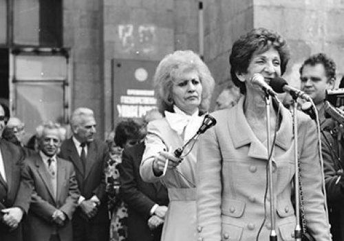 Louise-Simone-Manoogian
